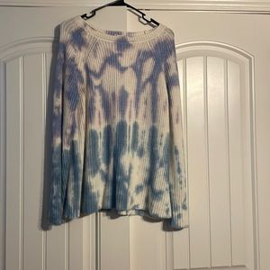 Size Large republic sweater